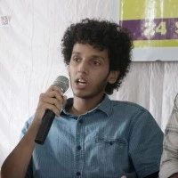 Nawaar’s LinkedIn profile portrait.